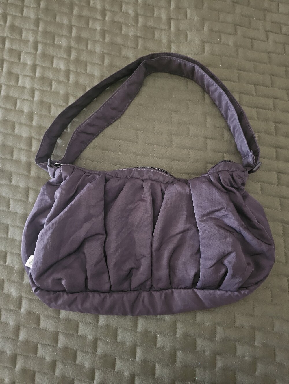 Goodtotes Small Croissant Sling Bag In Glazed Charcoal